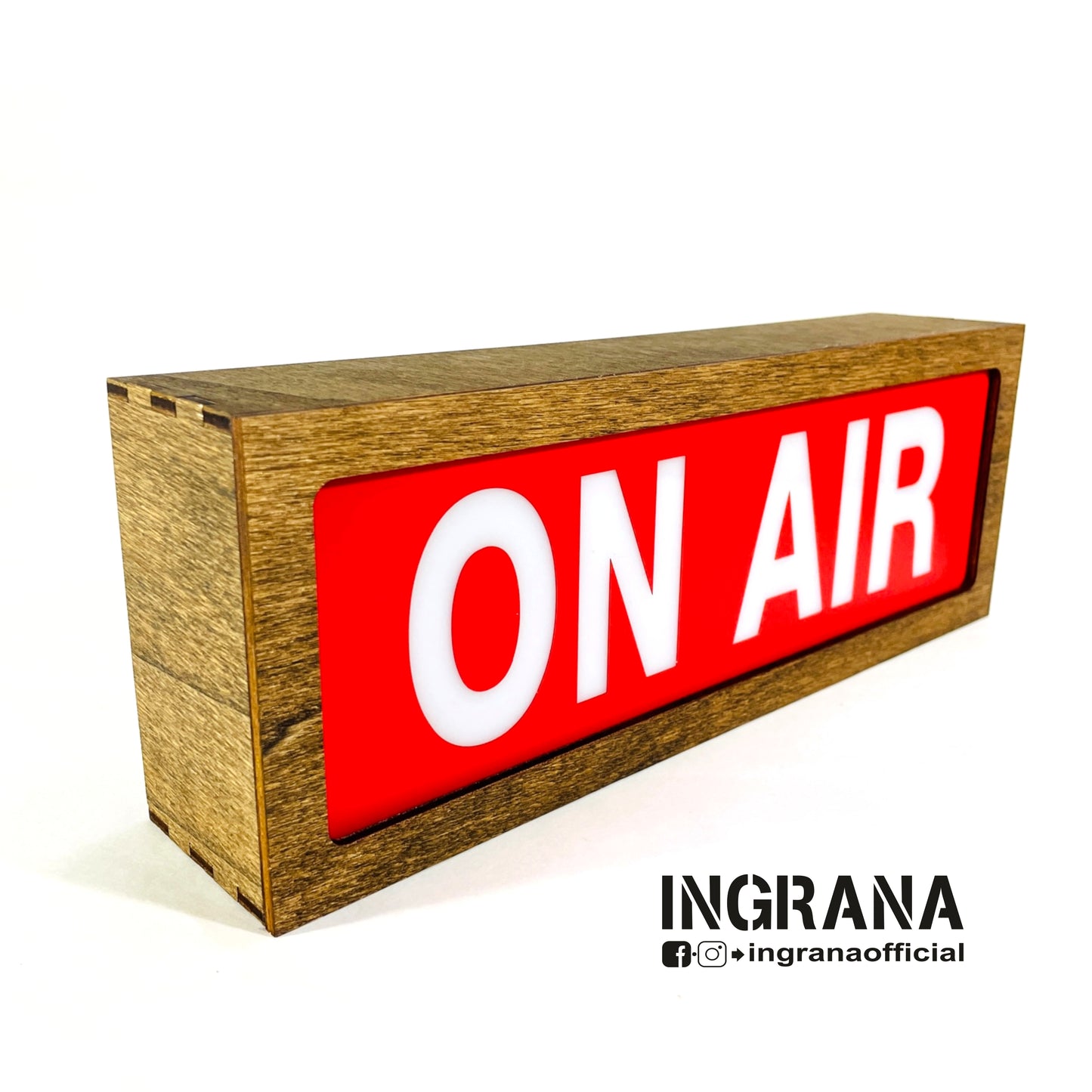 Insegna luminosa in legno "ON AIR"